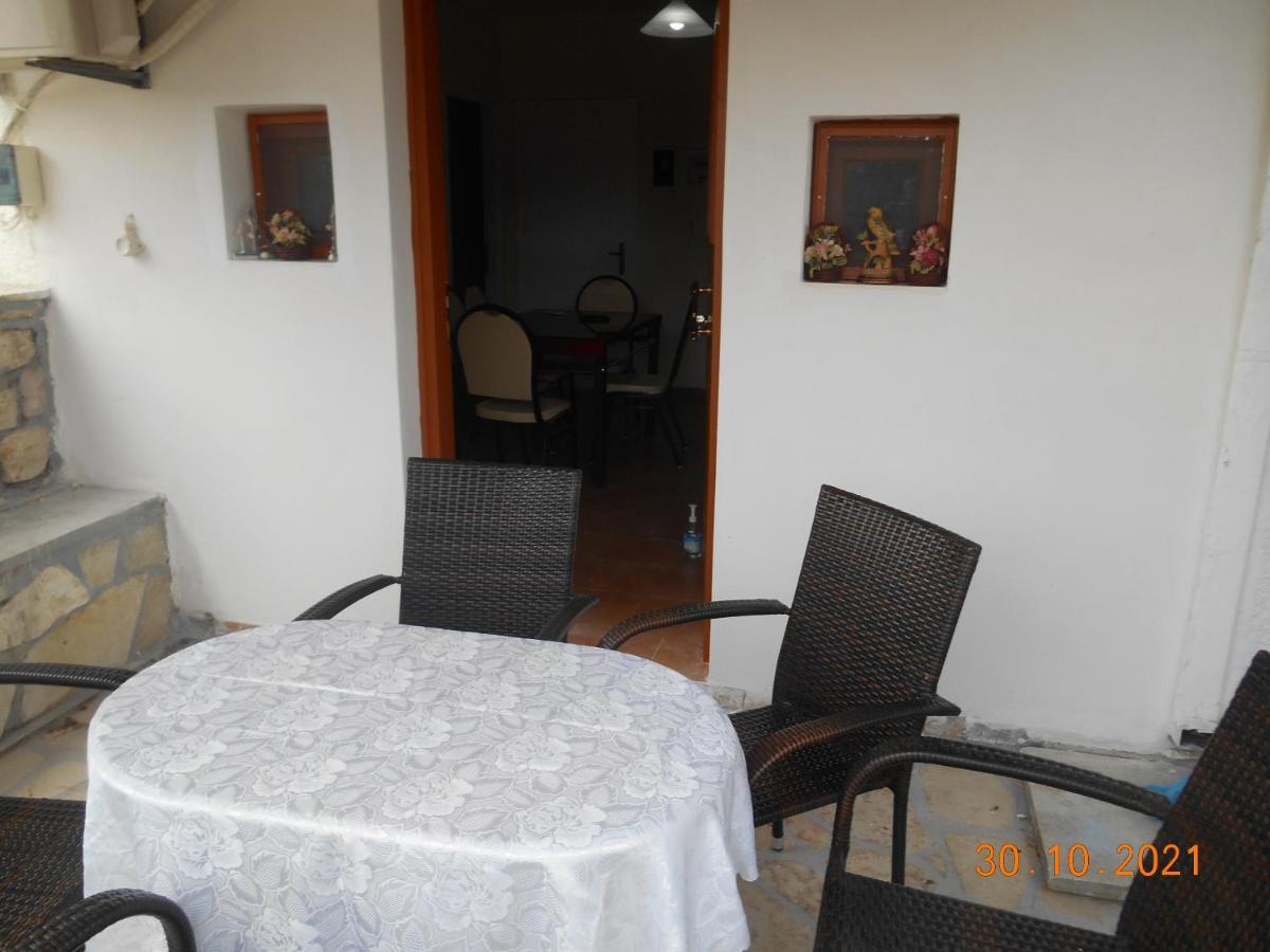 Melios Rooms Petalídhion 외부 사진