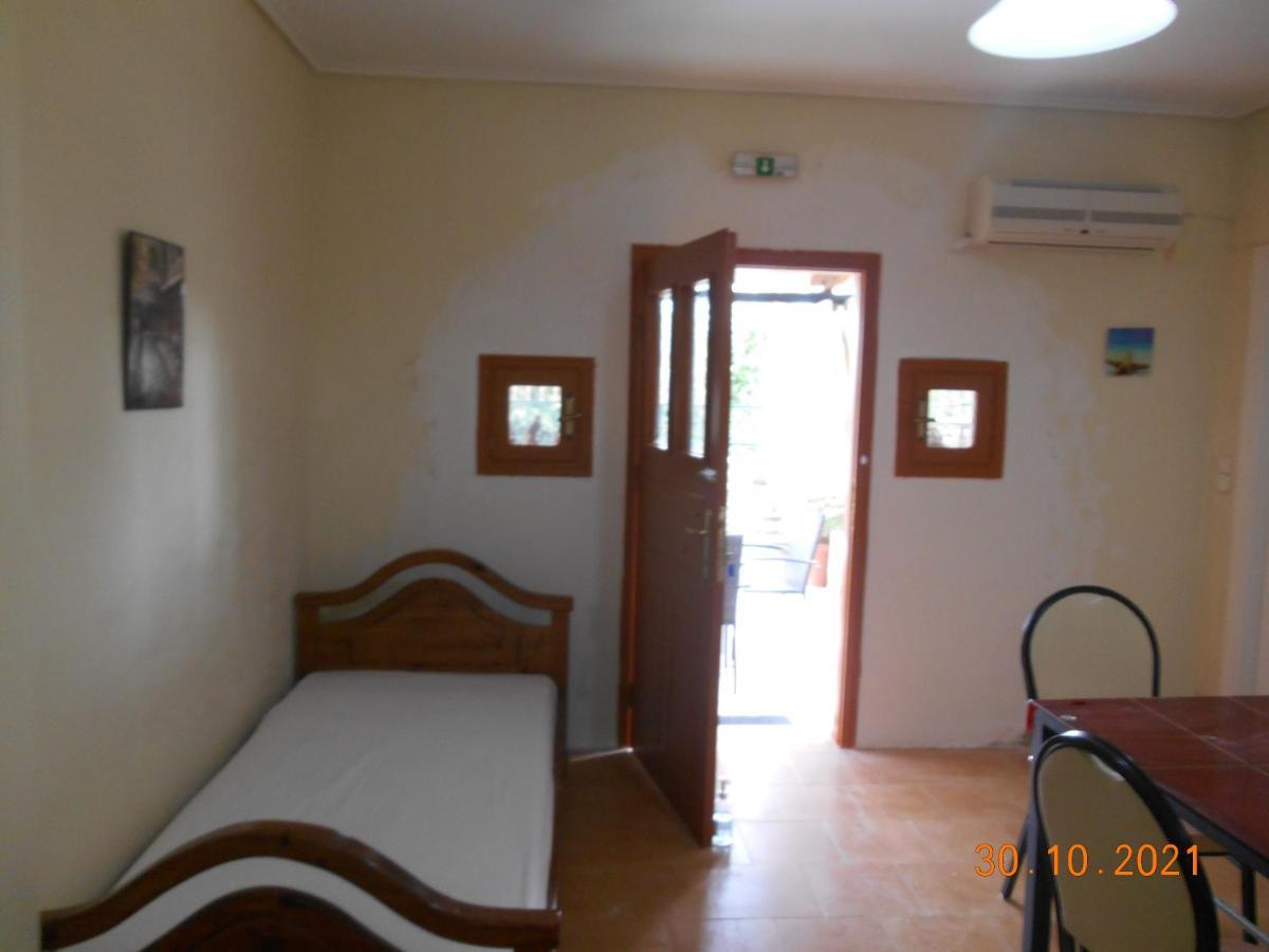 Melios Rooms Petalídhion 외부 사진